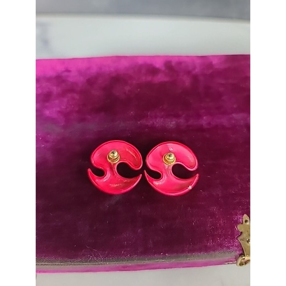 Vintage Red And Pink Abstract Pierced Earrings - Picture 8 of 10